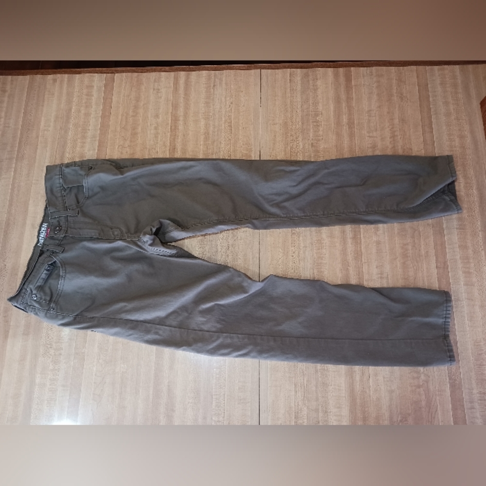 DENIZEN LEVIS REGULAR TAPER FIT 208 ARMY GREEN PANTS W28